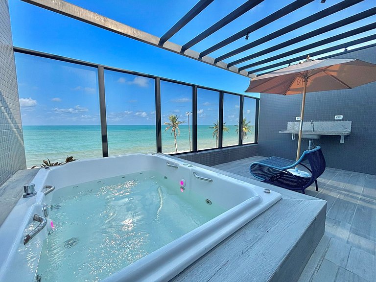 Jacuzzi com Vista para o Mar: Um Refúgio Perfeito