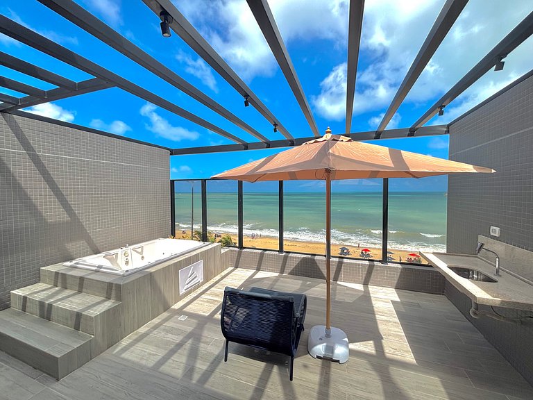 Jacuzzi com Vista para o Mar: Um Refúgio Perfeito
