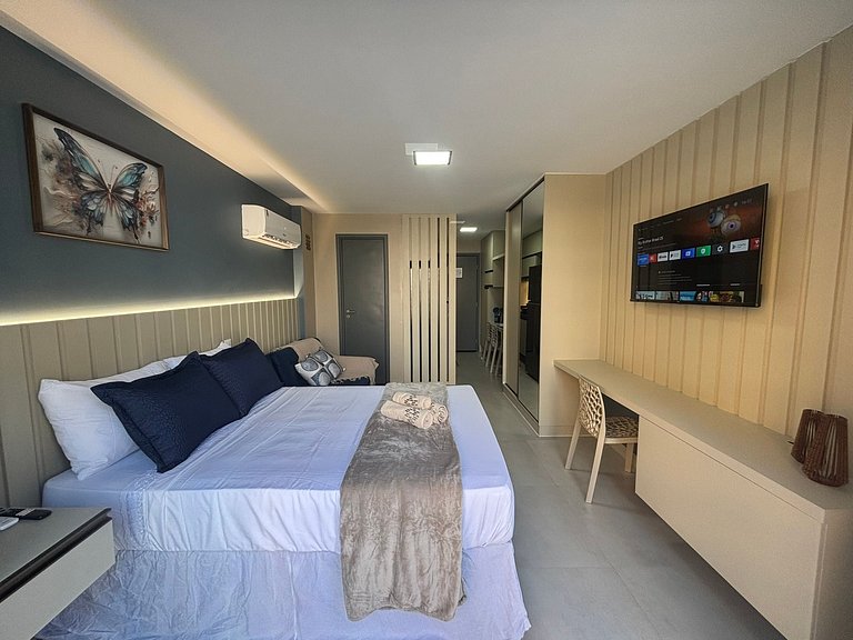 Praia a 120m! Apto Completo com Varanda e Conforto