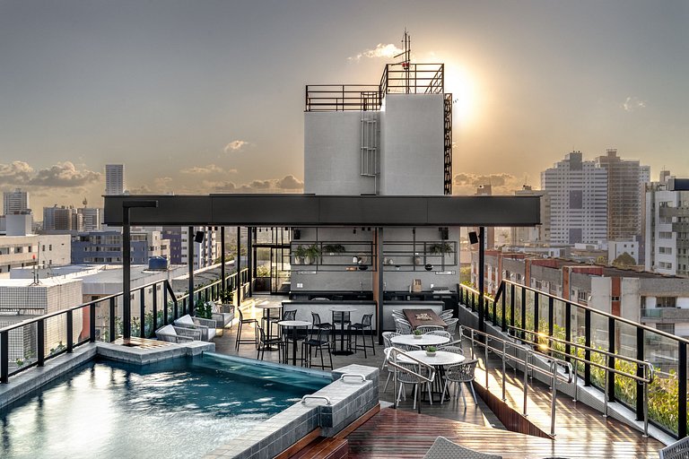 Estúdio Perfeito | Prédio c/ Piscina & Beira Mar