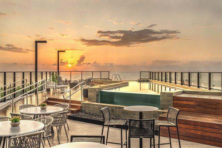 Breeze Experience | Piscina Infinita & Vista Mar